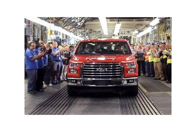 Ford hopes F-150 pickup, new trucks can pull automaker out of rut