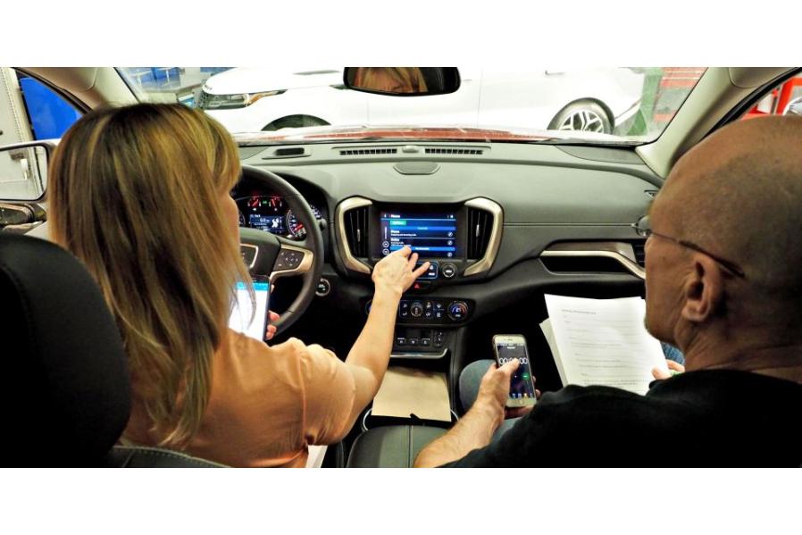 Motor Mouth: Infotainment systems are distracting, period
