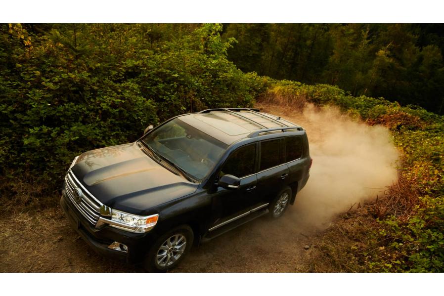 2018 Toyota Land Cruiser essentials: A perfect throwback