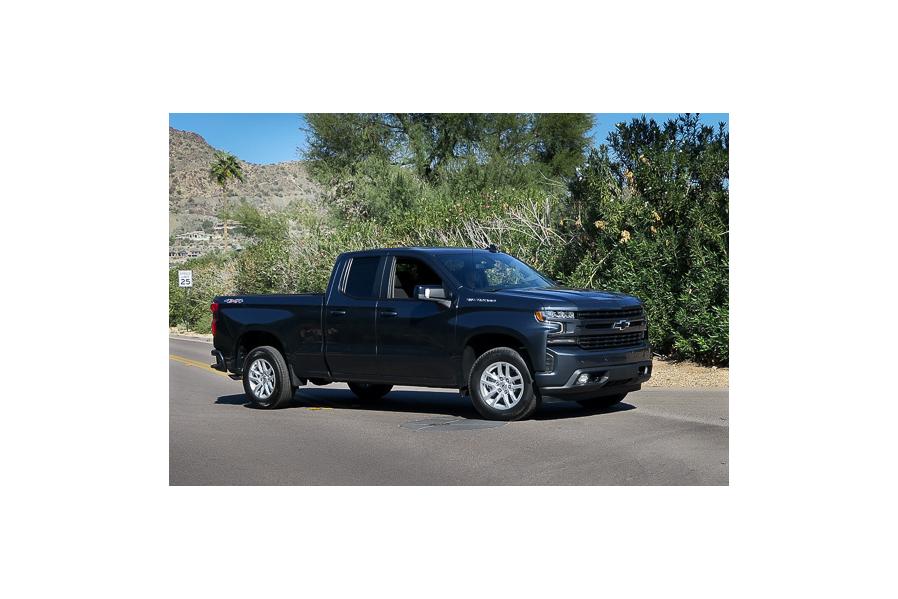 A 4-Cylinder Pickup? Chevrolet Takes a Gamble With 2019 Silverado 1500