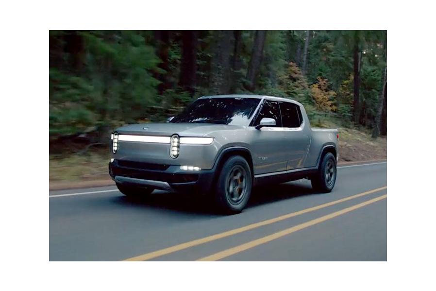 Rivian R1T Electric Truck Promises Insane Performance – 750 Horsepower & 400 Miles of Range: Can This Be True?