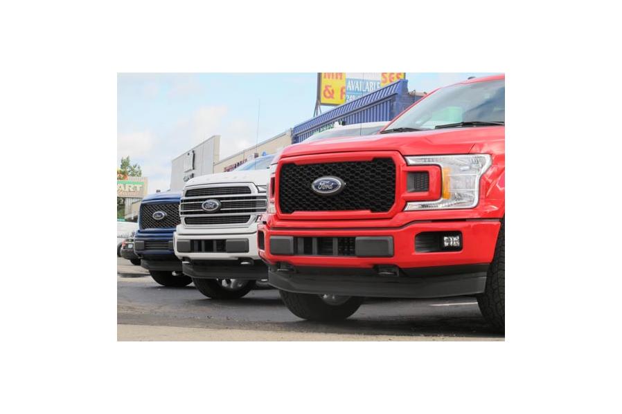 Half-Ton Pickup Trucks Are Selling Like Crazy: Who Is Winning?