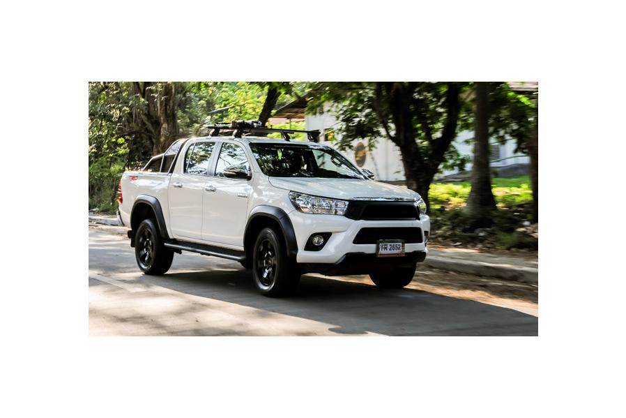 Review: Toyota Hilux 2.8 G 4x4 MT TRD