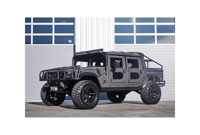 Rebooted Hummer H1 Aims for Perfection or a Zombie Apocalypse
