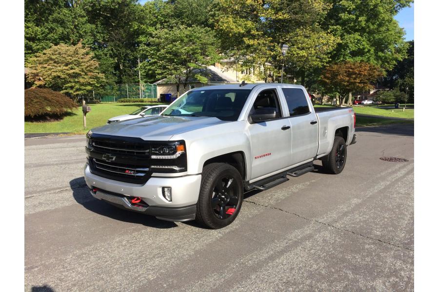 Chevrolet Silverado 1500: The best of both worlds