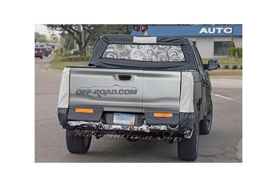 2019 Ram 1500 Split Rear Tailgate Spotted in Spy Shots