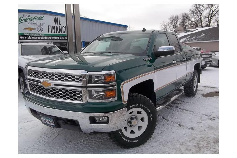 Chevy Dealership Redesigns Silverado Pickup to Look Like 1970s Cheyenne Super 10