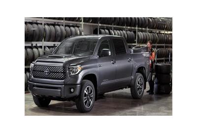 VIDEO: Mike Erdman Toyota’s Speer Mabry Shows off the Refreshed 2018 Tundra