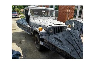 Texas Geniuses Create Dorkiest Vehicle Ever By Turning Postal Jeep Into Star Wars 'Star Destroyer' 